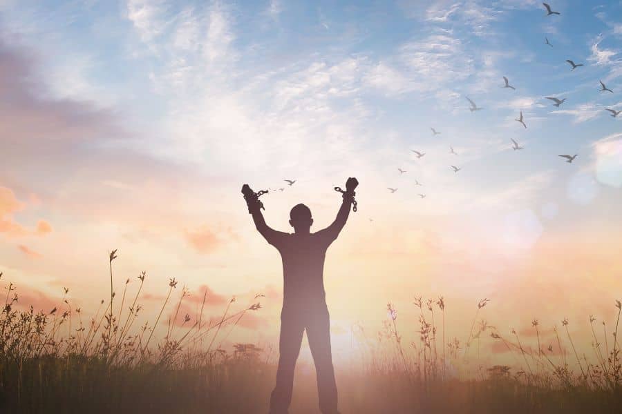 Break Every Chain Chords and Lyrics